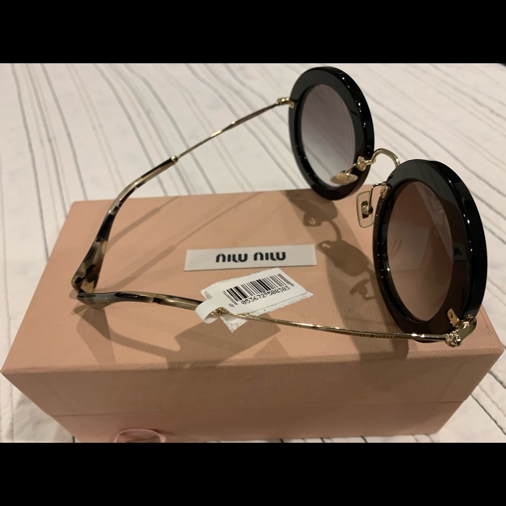 100% Authantic Miu Miu Round Sunglasses (FINAL PRICE) - Picture 4 of 11